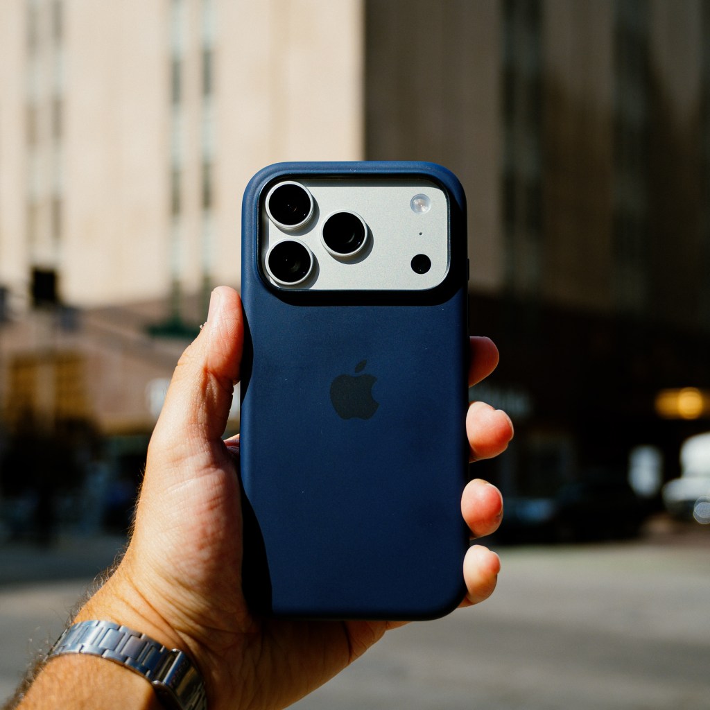iPhone 17 Pro Street Photography&nbsp;Review